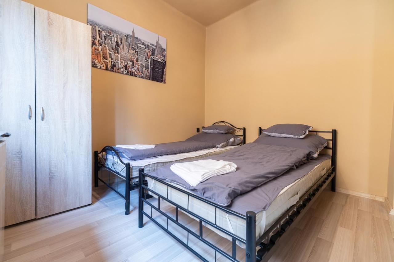 Ivanhoe Apartman Apartment Nyirbator Exterior photo